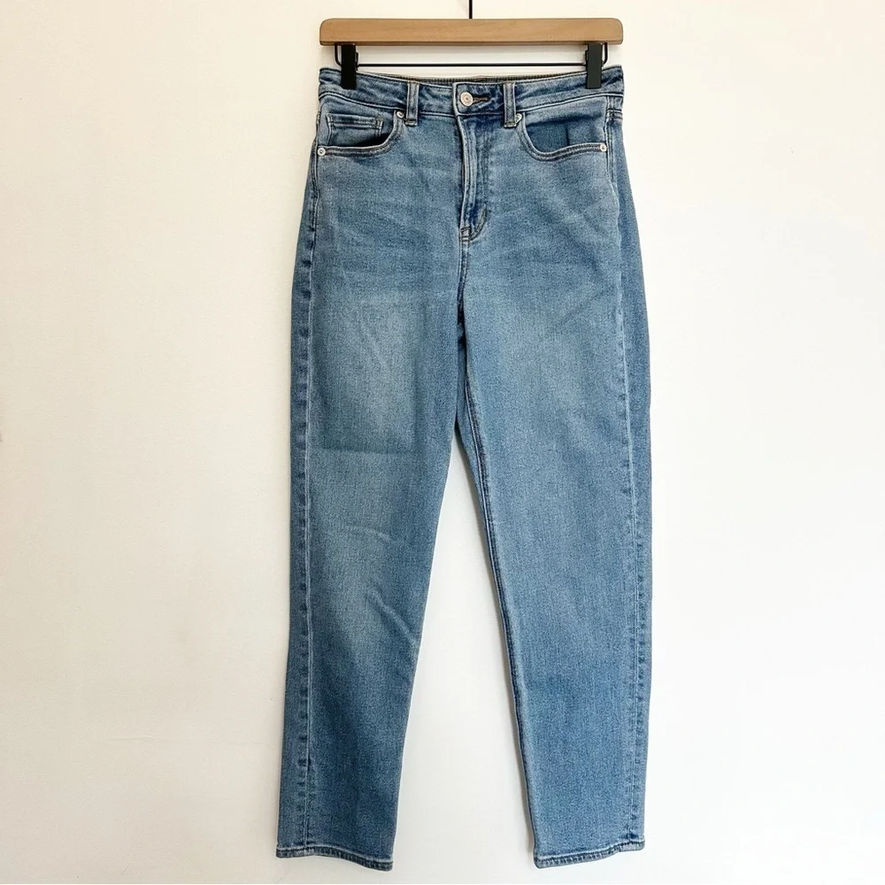 American Eagle Stretch Mom Jean Denim Size 4 Casual Straight Leg High Rise